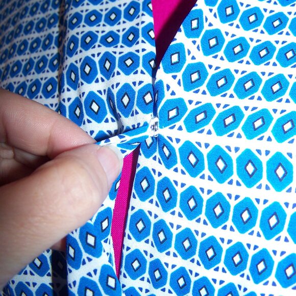 Pleione Blue Geometric Pattern Faux Wrap Top Sz M - Picture 3 of 7